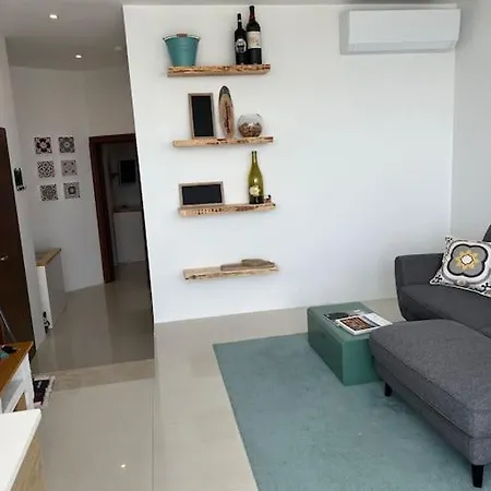 Apartment Penthouse With View Mellieħa