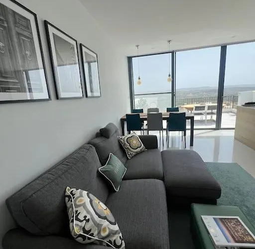 Penthouse With View Mellieħa
